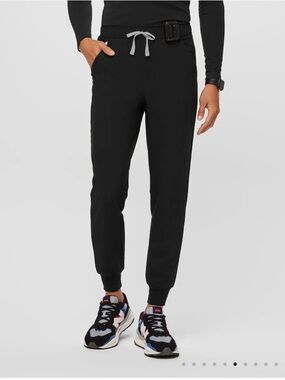 Figs Men's Black Joggers with Gray Drawstring
